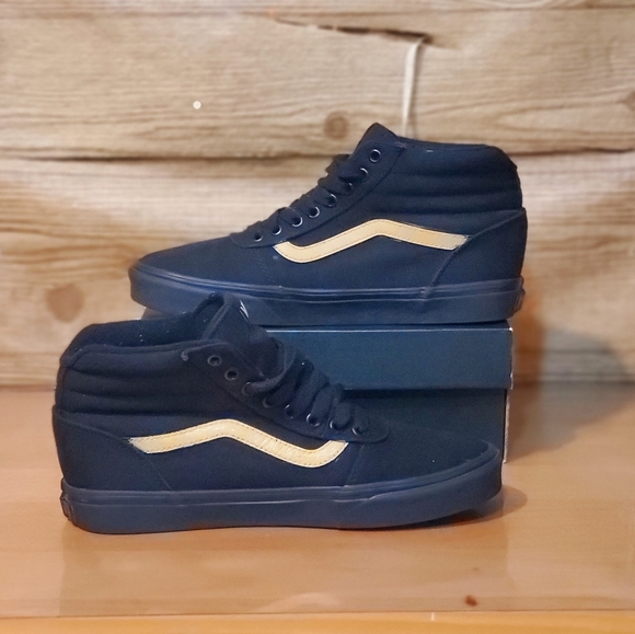 Vans SK8-HI Canvas Shoes - Picture 3 of 10